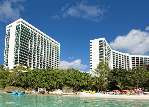 グアムリーフホテル｜リゾートホテルならではの施設やビーチを楽しもう！ 