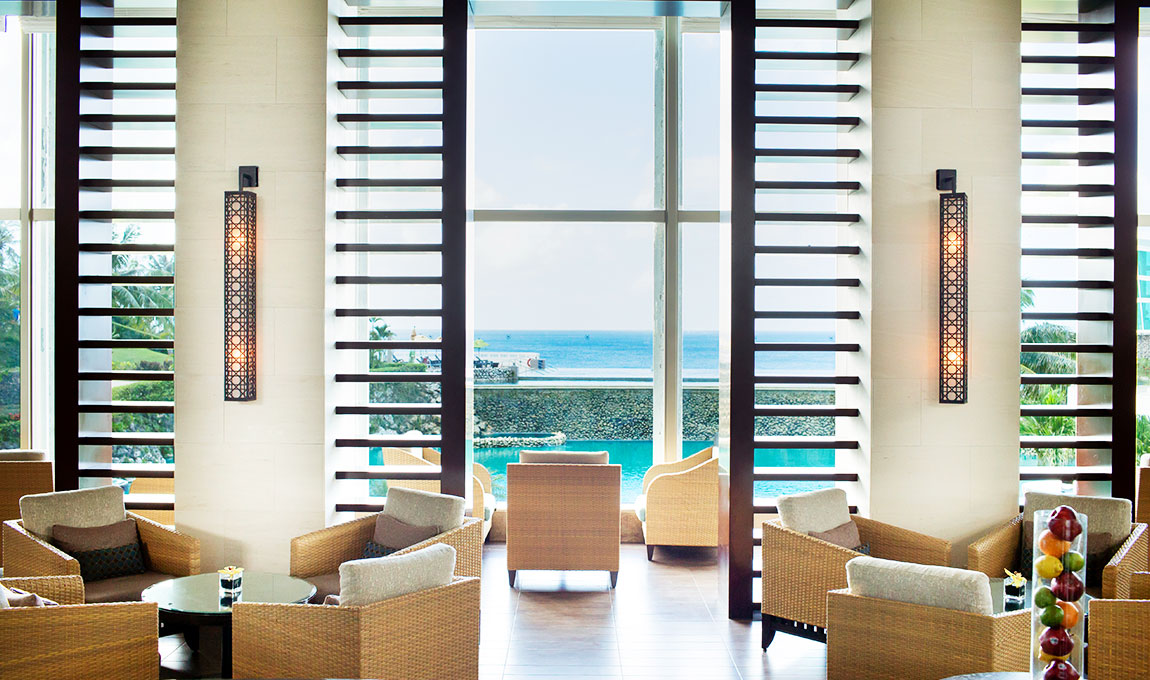 リーガロイヤル・ラグーナ・グアム・リゾートのロビーラウンジ