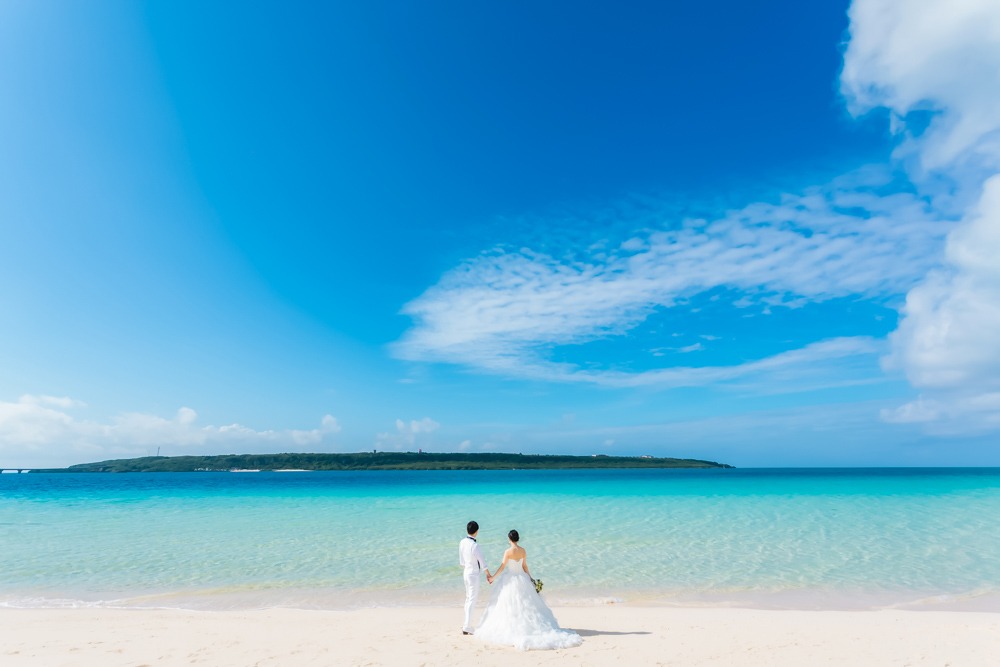 海辺のウエディングフォト