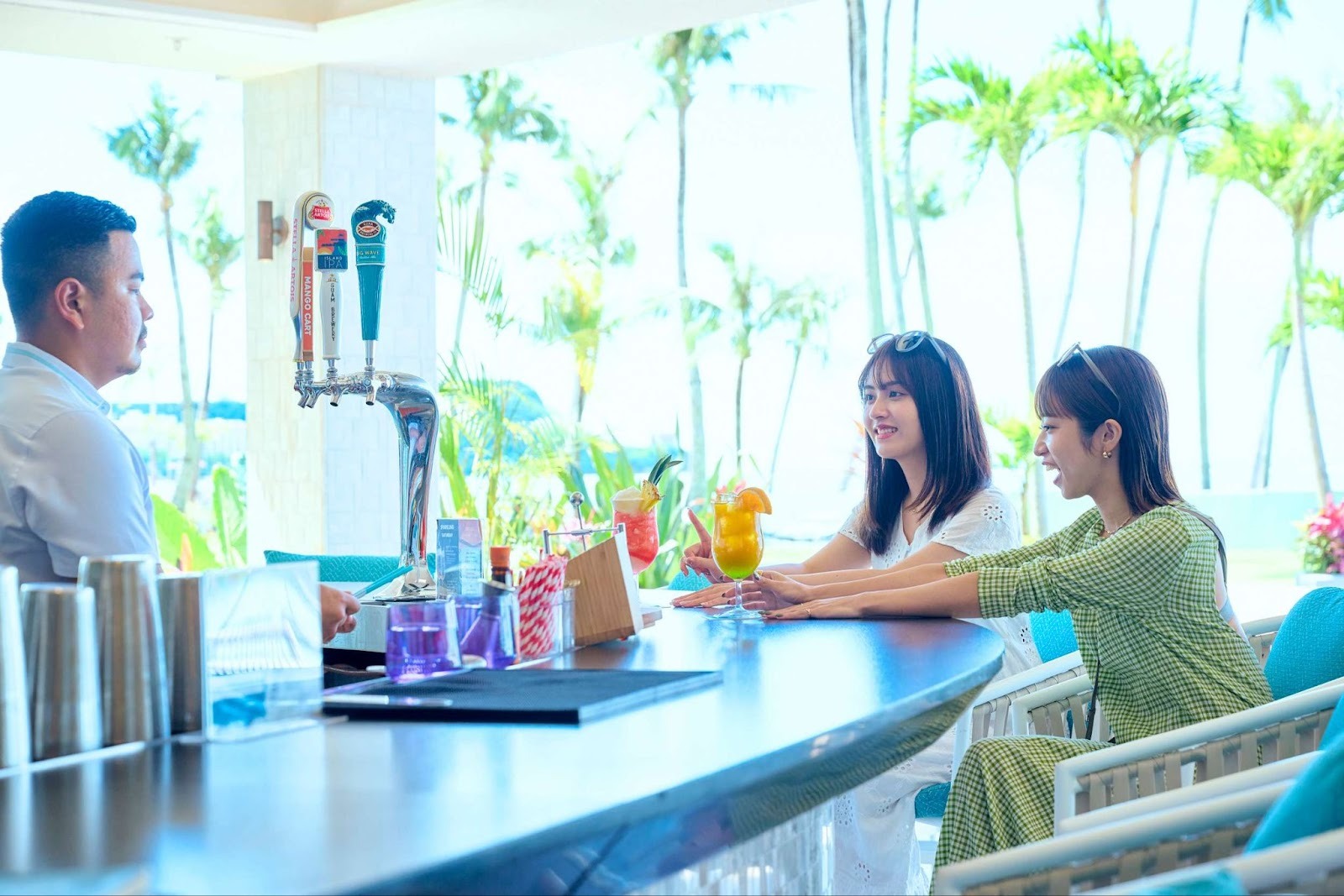 グアムのカフェバー