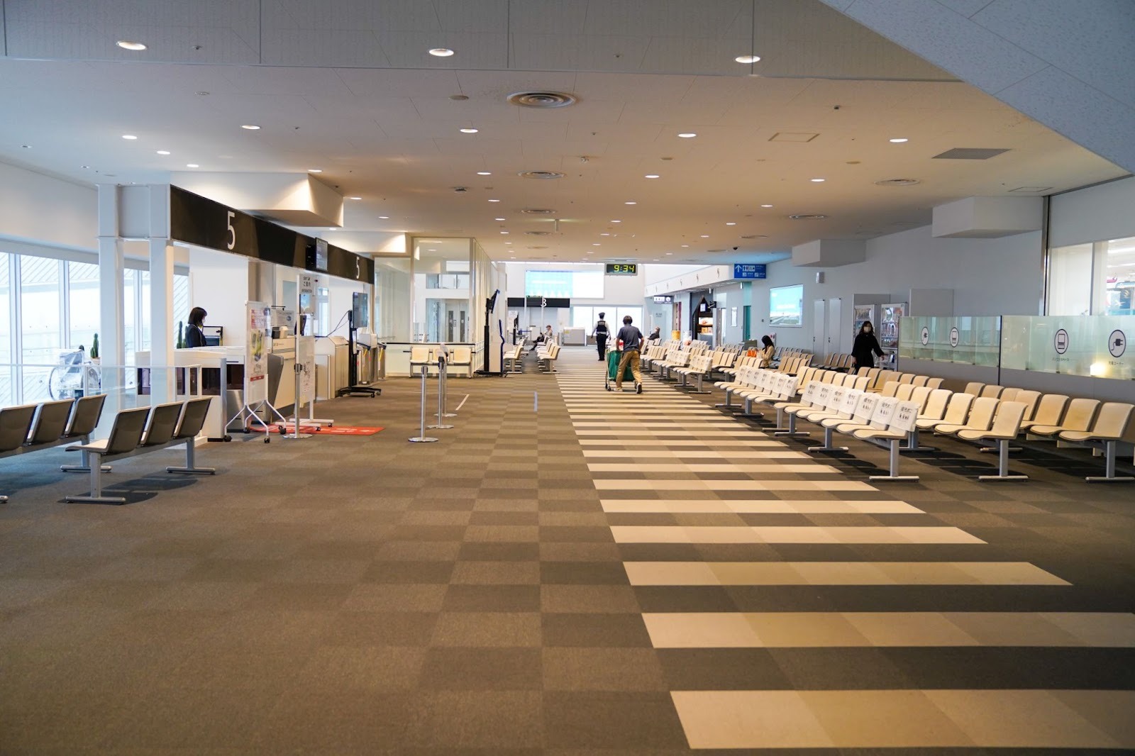 空港のターミナル
