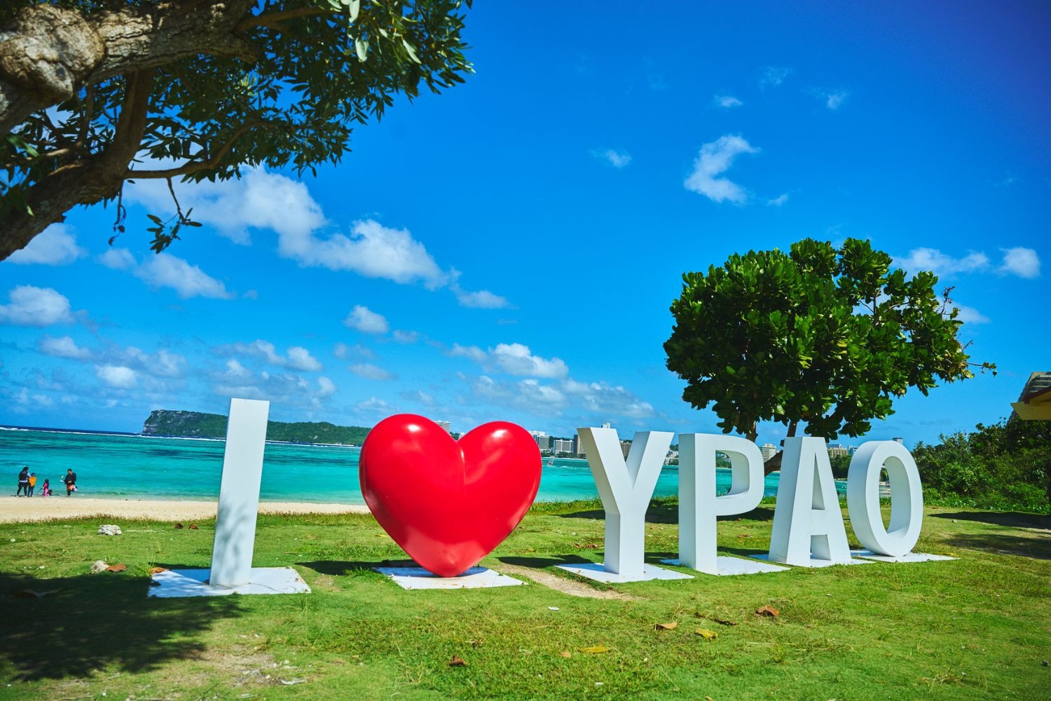 イパオビーチのモニュメント