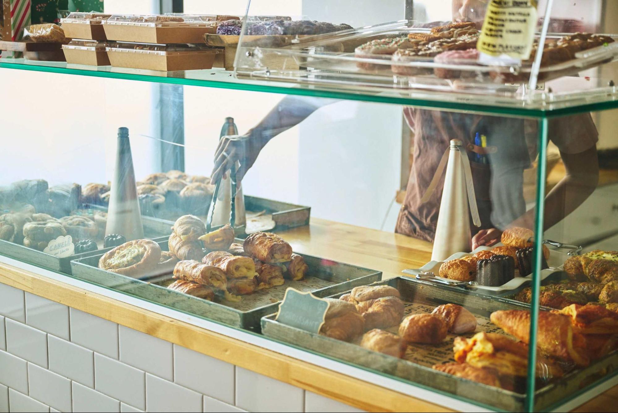 パン屋のショーケース