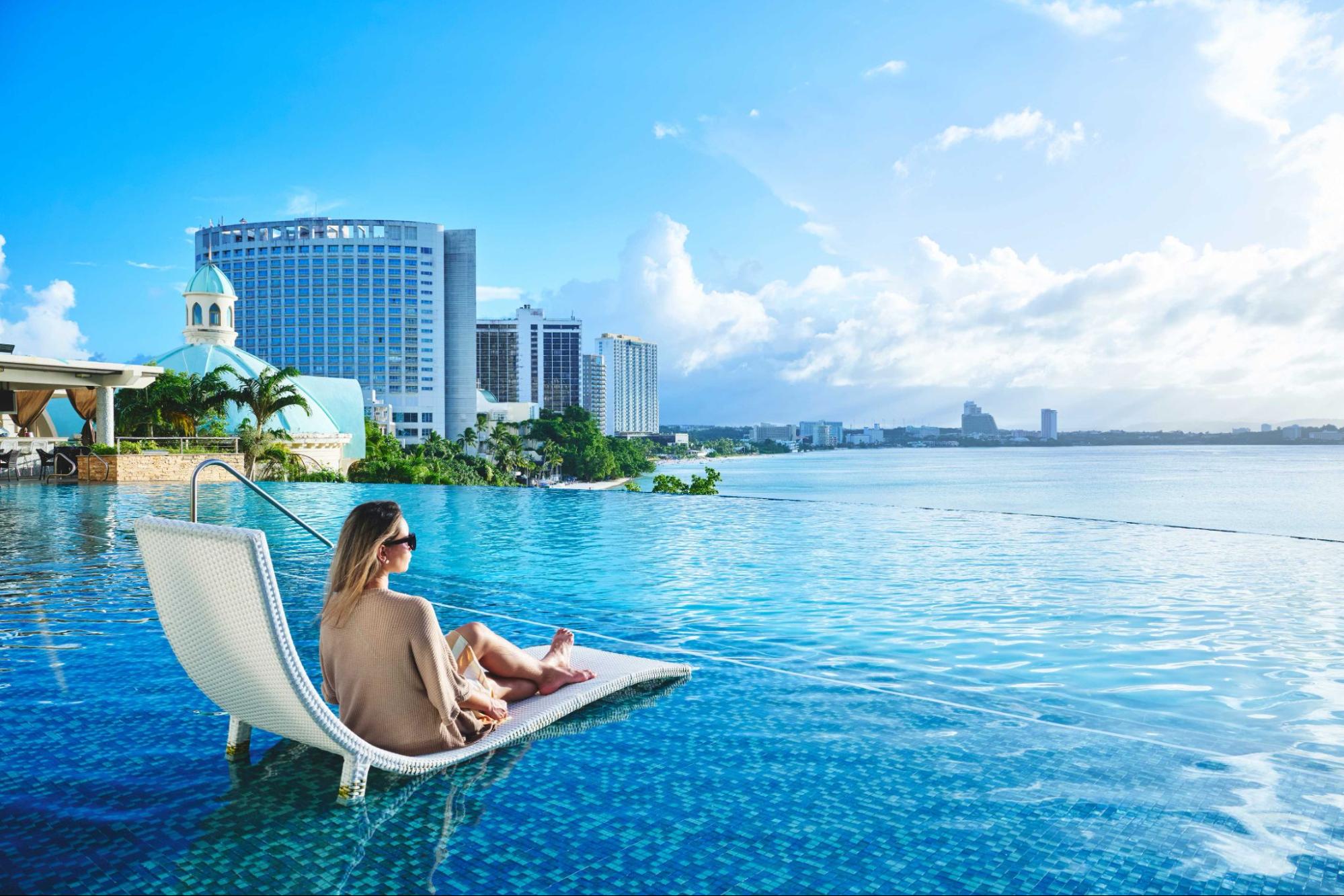 ロッテホテル・グアムのプールサイド