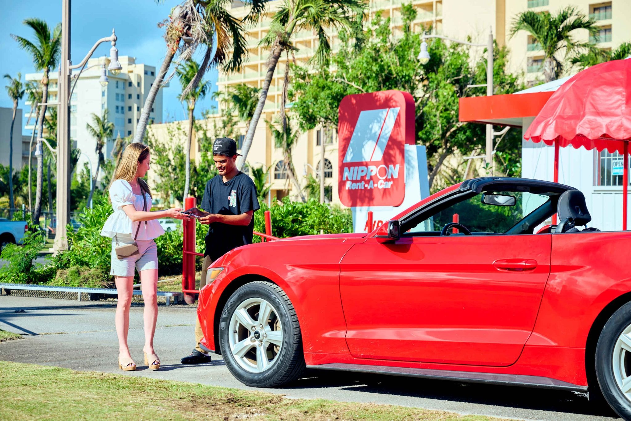 グアムのレンタカー