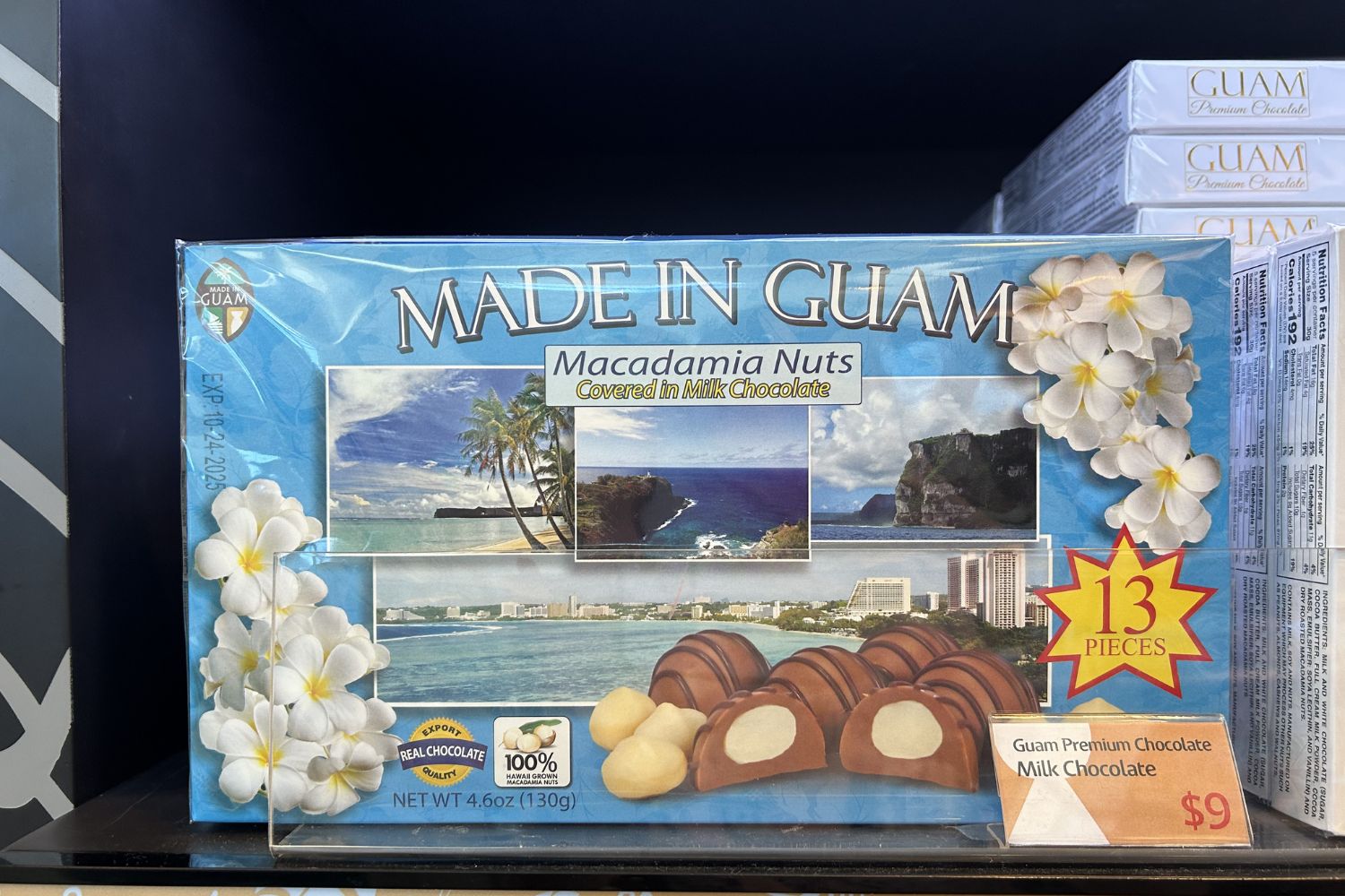 メイドイングアムのマカダミアナッツチョコレート