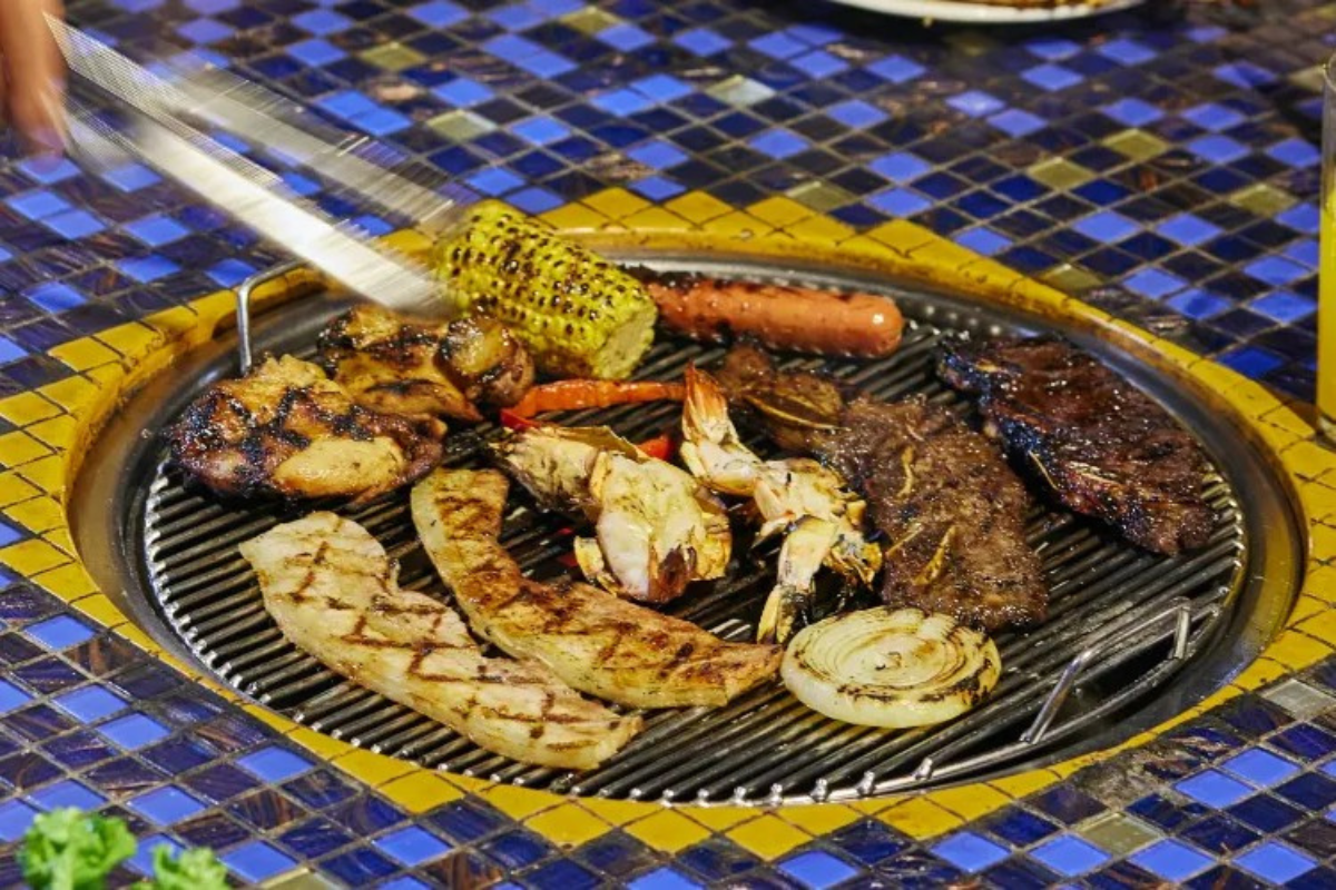 サンセットバー & BBQ