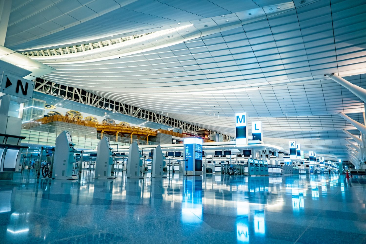 羽田空港の出発ロビー