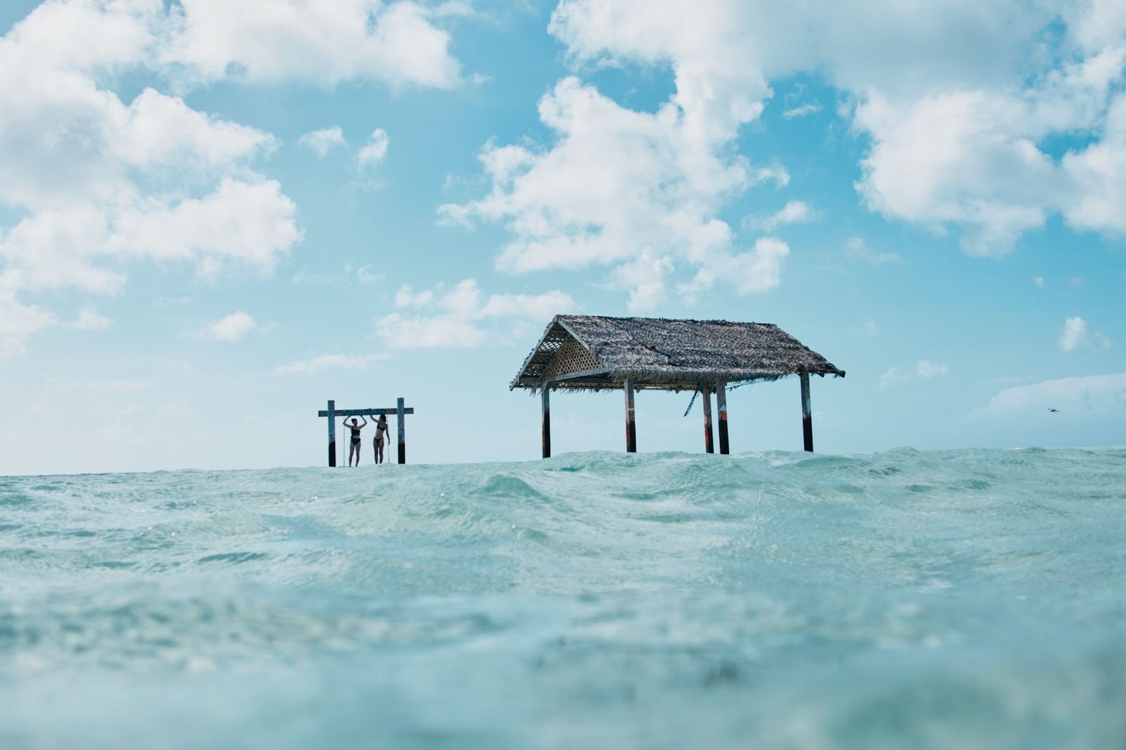 グアムの水上ブランコ